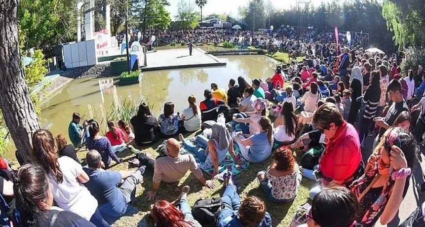 Escobar: Abre la convocatoria para artistas locales que quieran participar de la 61° edición de la Fiesta Nacional de la Flor
