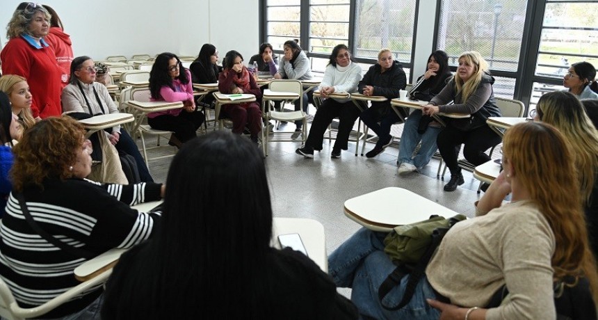 Tigre: M&aacute;s de 100 vecinas recibieron el certificado de finalizaci&oacute;n de sus cursos realizados a trav&eacute;s del programa Emprendedoras Rodantes