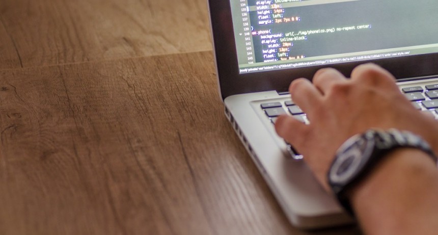La Plata: Llega un concurso de programación y diseño web para escuelas: ¿cómo participar?