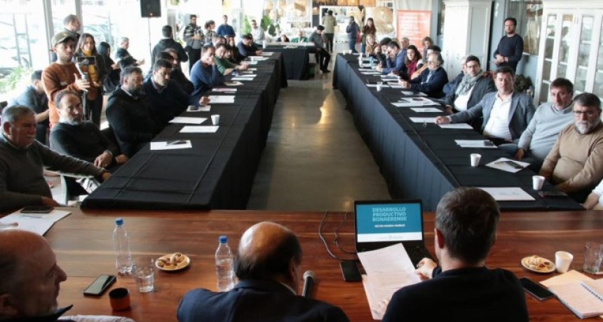 La Provincia organizó un encuentro productivo con el sector madera y muebles