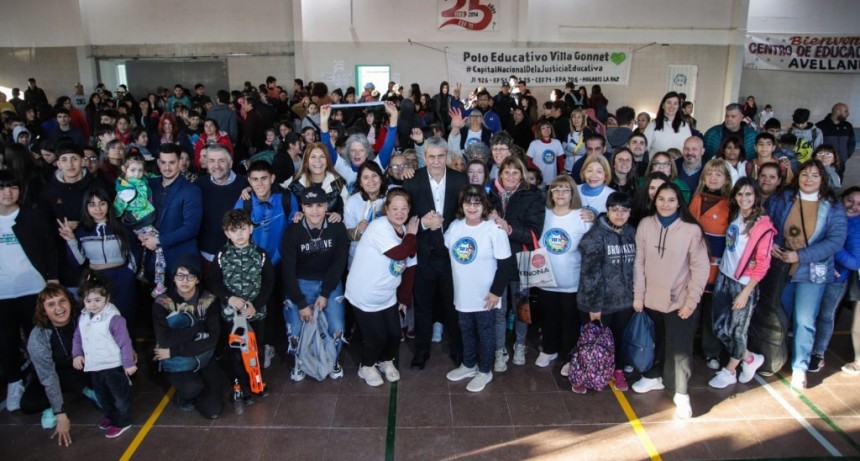 Avellaneda: Ferraresi inauguró el renovado Centro de Educación Física N° 71 de Wilde 