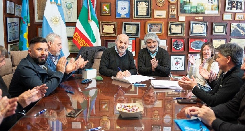 Ensenada: Secco anunció el pago del bono de 60 mil pesos para municipales