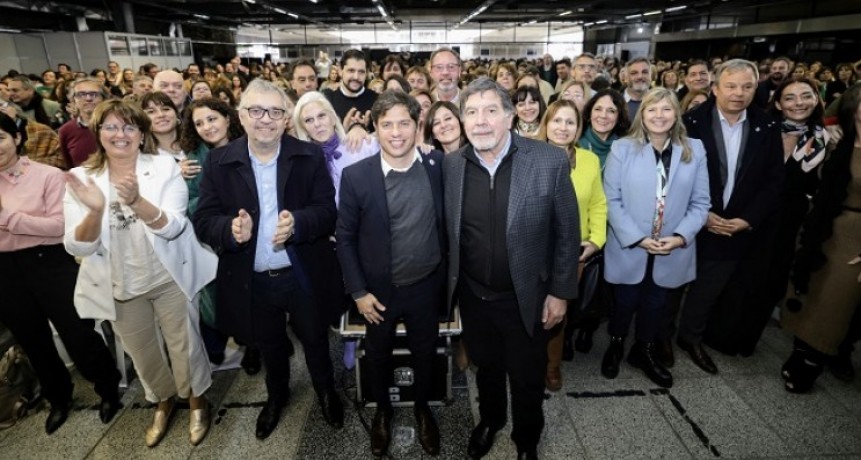 Kicillof y Sileoni encabezaron la apertura del Encuentro Provincial de Educación
