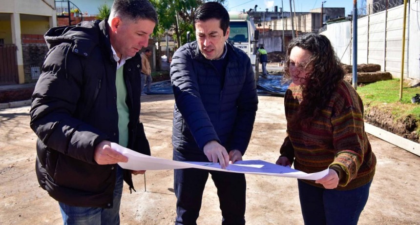 Malvinas Argentinas: Nardini recorrió la obra de pavimentación