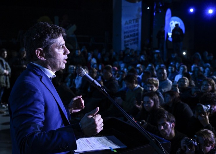 Kicillof entregó nuevos móviles policiales para fortalecer la seguridad en San Miguel