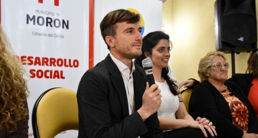 Morón: Ghi y Volnovich visitaron el Centro de Jubilados Zeballos 