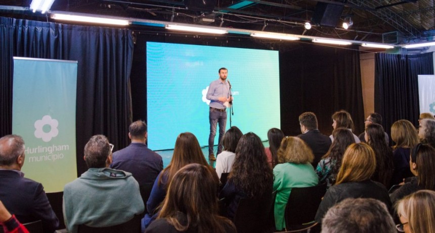 Hurlingham: El intendente presentó 4 nuevos programas educativos para escuelas del distrito