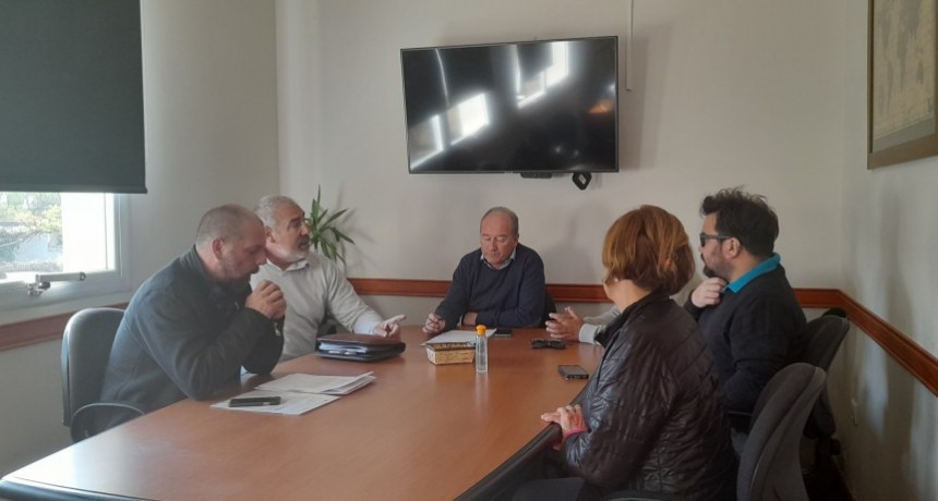 Monte Hermoso: El Intendente firmó un convenio para fortalecer a través de la formación profesional demandas de trabajo, producción y empleo