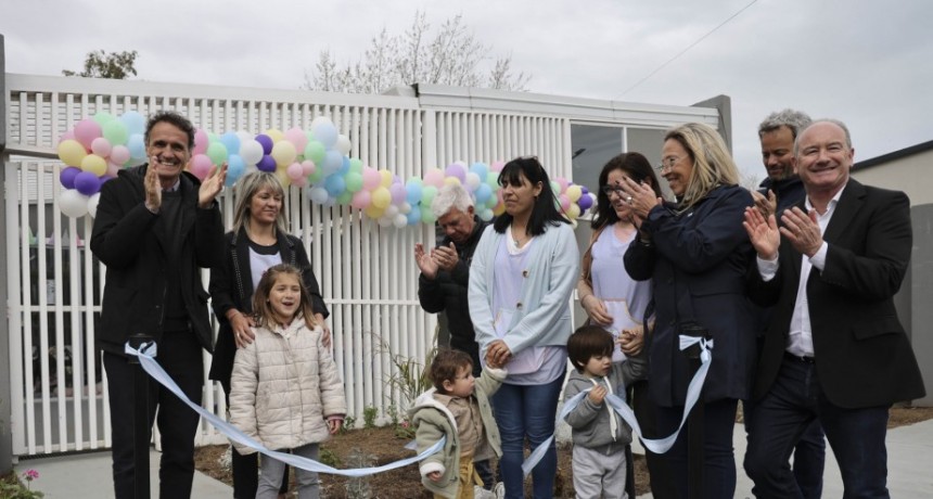 Katopodis inauguró y visitó obras realizadas con inversión nacional en Monte Hermoso