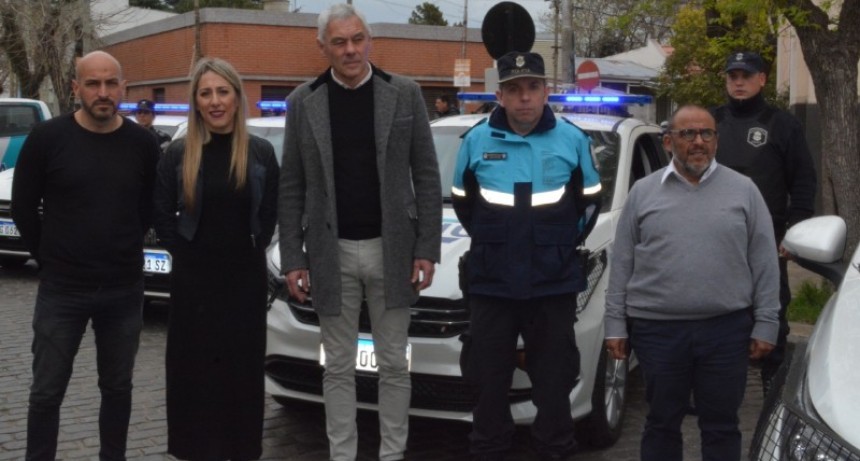 Berisso: Cagliardi recibió cinco nuevos patrulleros para la ciudad