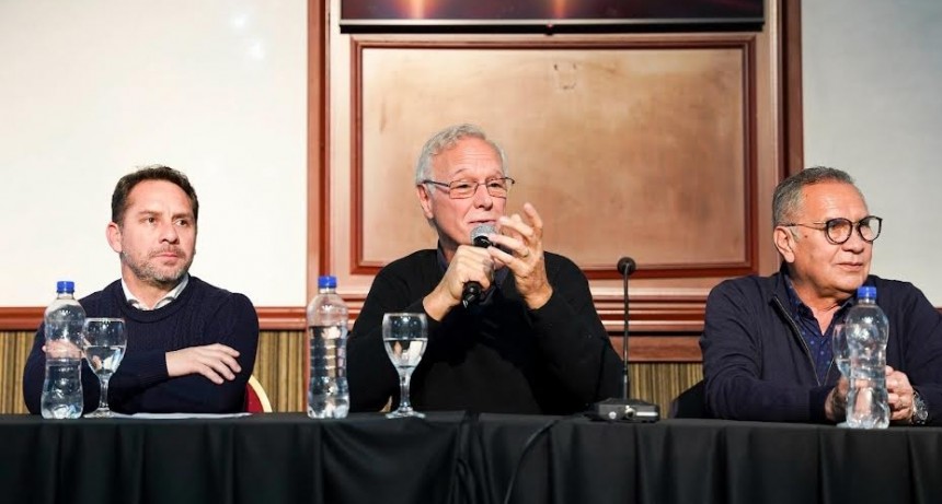 Ituzaingó: Descalzo y Gollán cerraron la convención de salud hacia un sistema articulado ADOX 