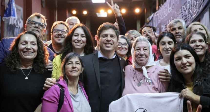 Kicillof dictó una clase pública en defensa de la Universidad de las Madres de Plaza de Mayo