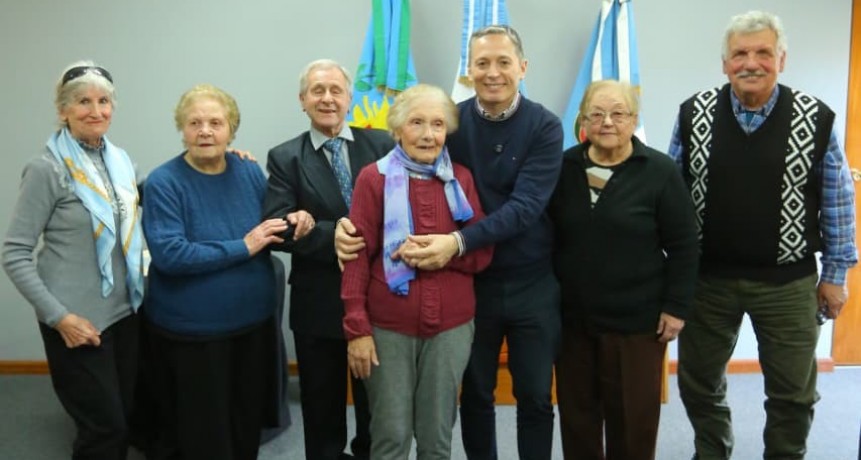 E. Echeverría: Gray reconoció a vecinos destacados de la Comunidad Italiana del distrito