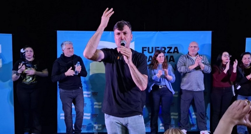 Morón: Fuerte respaldo para Lucas Ghi, que aseguró que “hoy le pusimos un freno a Milei”