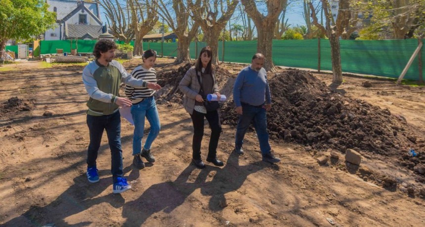 San Fernando: Juan Andreotti recorrió la obra de una nueva plaza junto al Tren de la Costa