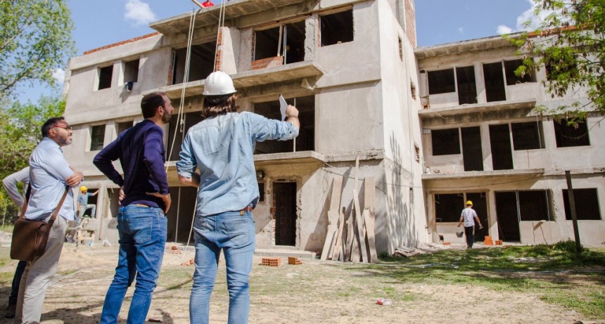 Hurlingham: Avanza la construcción de viviendas sociales en el partido 