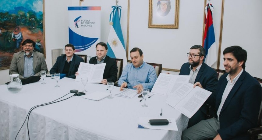 Misiones: El Gobernador acompañó la firma de convenio entre IAAVIM, El INCAA y el Fondo de Créditos de la Provincia 