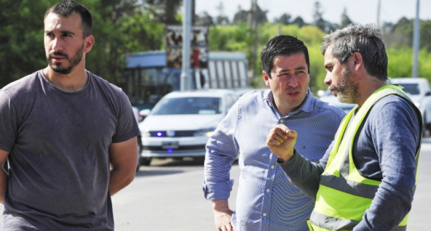 El Ministro Nardini visitó las obras de Vialidad sobre la traza de la Ruta Provincial N°6