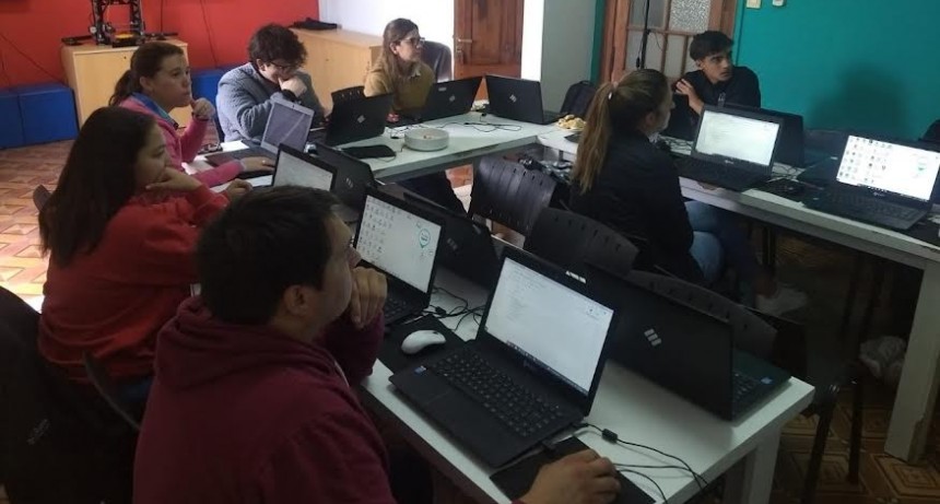 Gral. Villegas: Primer encuentro presencial de taller de Programación en Python