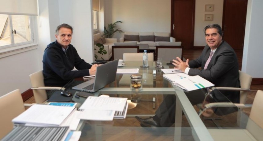 Obras públicas, norte grande, obras hídrica y eco token, los temas destacados de la agenda de Capitanich en Buenos Aires 