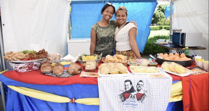 La Plata: La cultura internacional desembarca en Plaza Malvinas con comidas típicas, música y danza