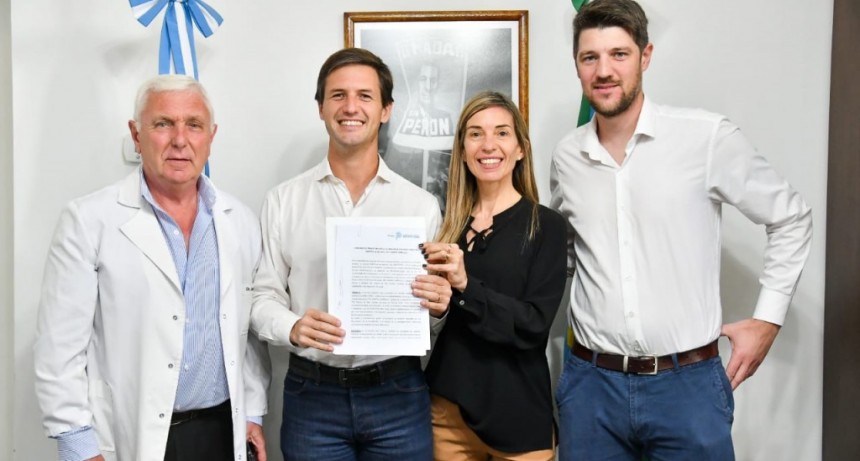 San Vicente: Kreplak y Mantegazza firmaron la provincialización definitiva del Hospital Carrillo