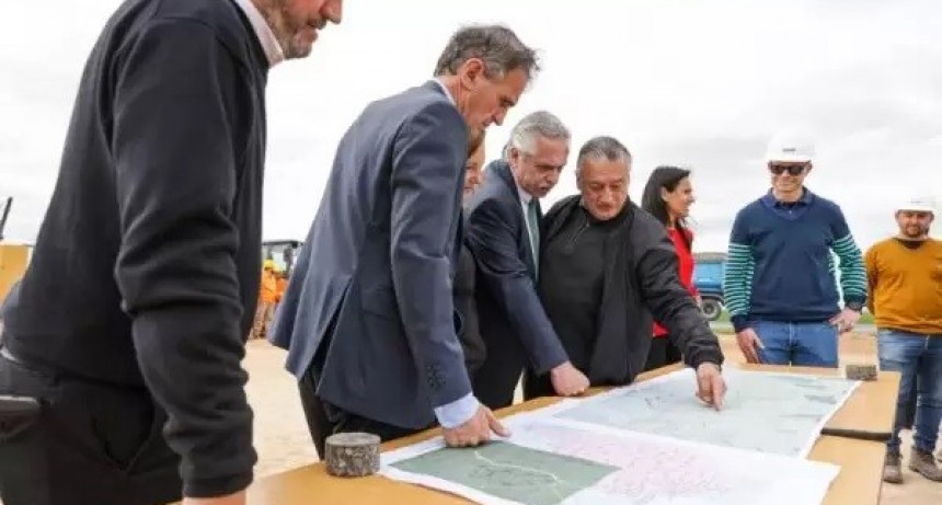 Alberto Fernández y Katopodis recorrieron las obras entre San Miguel del Monte - Gorchs de la Ruta Nacional 3