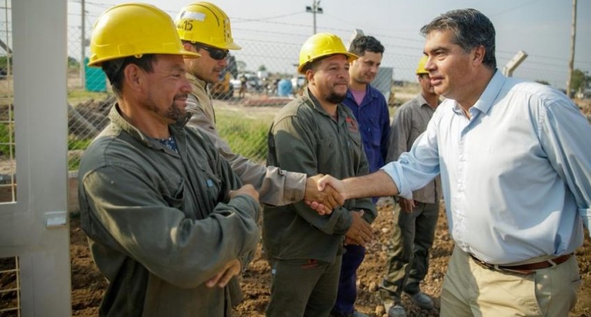 Chaco: Capitanich supervisó la obra de la cisterna norte de Gran Resistencia 