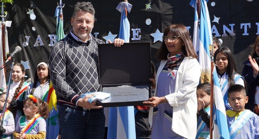 Merlo: Menéndez participó del 25° Aniversario del Jardín N°945 