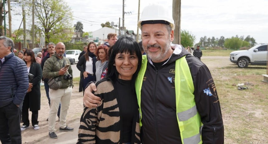 Merlo: Menéndez supervisó obras en Mariano Acosta 
