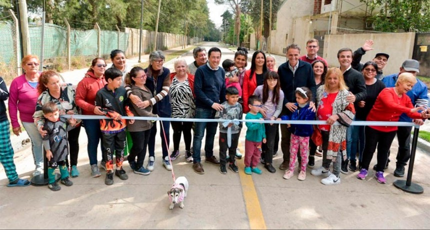 Malvinas Argentinas: Nardini, Katopodis y Correa, inauguraron la obra de pavimentación en Grand Bourg