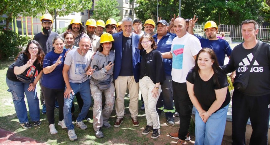 Avellaneda: Ferraresi y Batakis entregaron viviendas en Isla Maciel