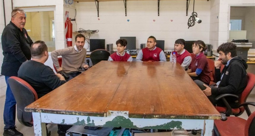 Junín: Estudiantes de la Técnica son protagonistas en un importante concurso internacional programación 