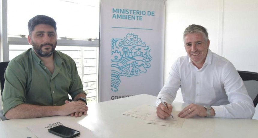 Navarro: El distrito tendrá un Parque Ambiental en la Laguna 