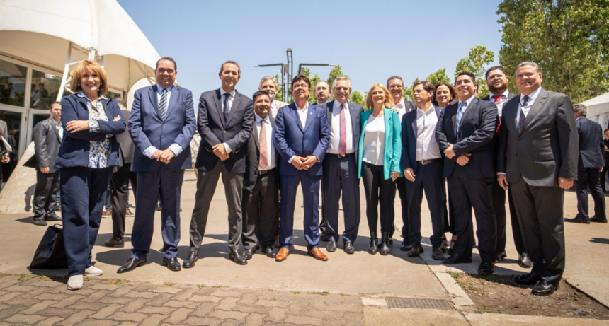 Fernando Espinoza junto a Alberto Fernández inauguraron la XV Expo Congreso Internacional de los Municipios 