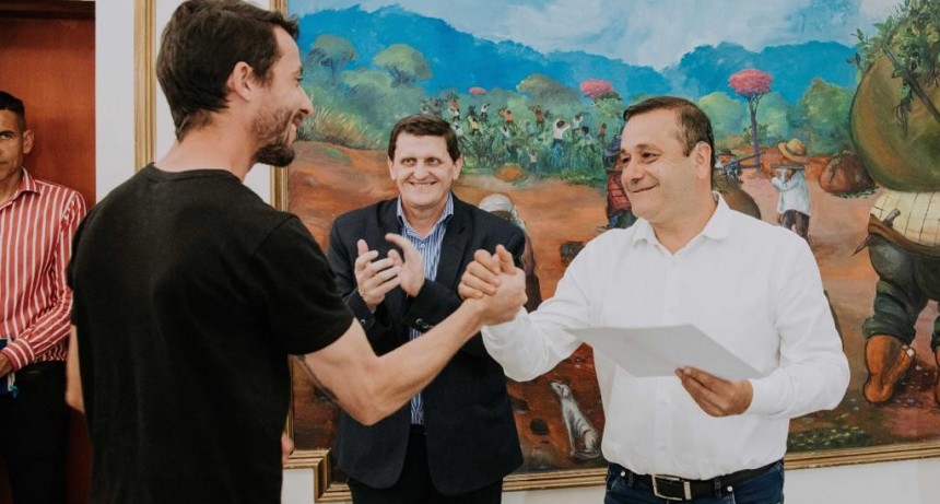 Misiones: El Gobernador entregó aportes a productores cerveceros 