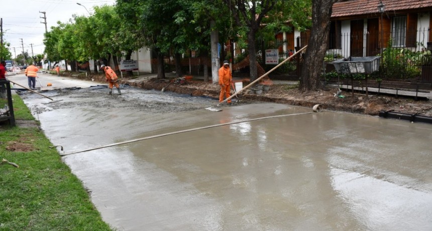 Morón: Continúan las obras de renovación de calles y espacios públicos en todos los barrios