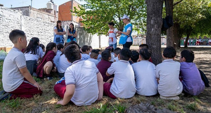 ACUMAR e INTA instalaron 70 huertas en escuelas de la Cuenca