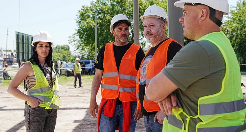 Merlo: Menéndez recorrió la obra del Hospital de Mariano Acosta 