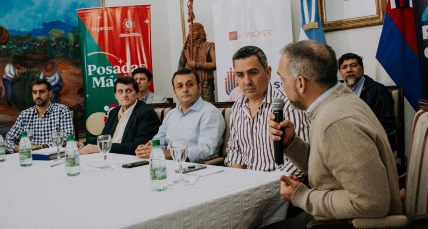 Misiones: Herrera Ahuad acompaño la presentación de “Posadas Mágica” 