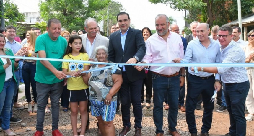 Corrientes: Valdés inauguró infraestructura vial y pluvial en los barrios Pío X y Santa Rosa