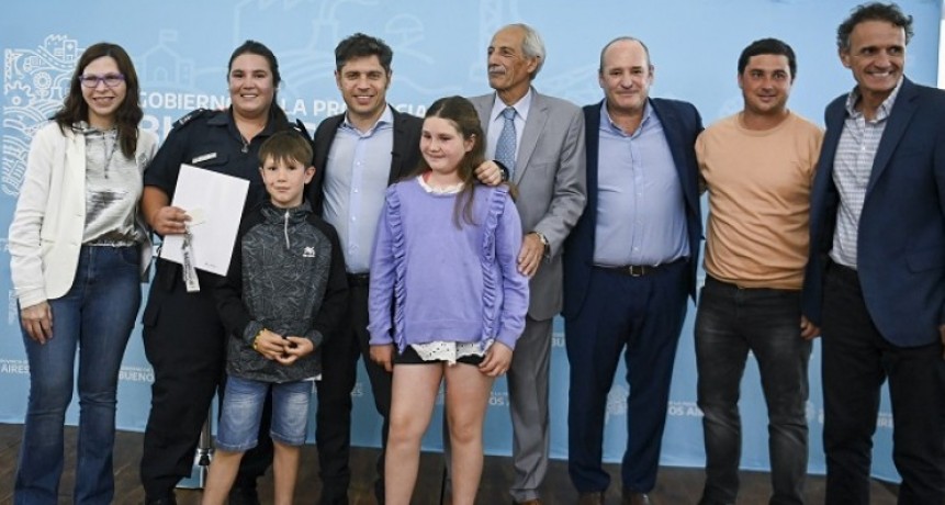 Kicillof entregó viviendas en General La Madrid