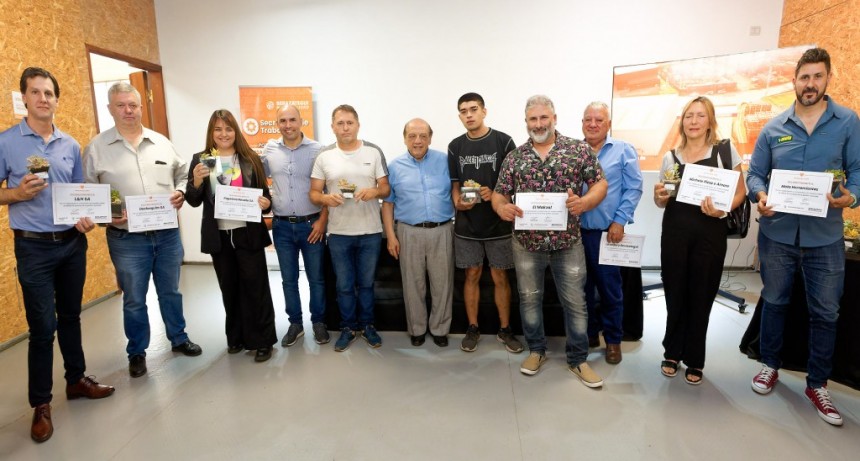 Berazategui: Mussi presentó cuatro nuevos programas municipales de inserción laboral 