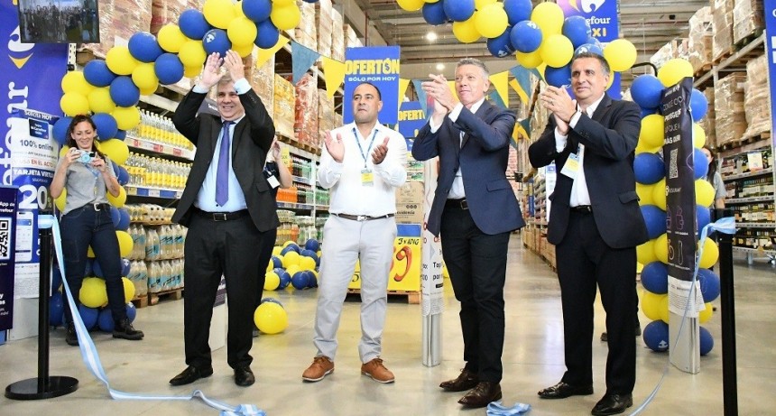 Chivilcoy: Britos inauguró una nueva sucursal del Carrefour Maxi en el distrito 