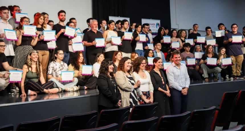 Vicente López: Más de 900 alumnos participaron de la Academia 4.0 durante el 2024
