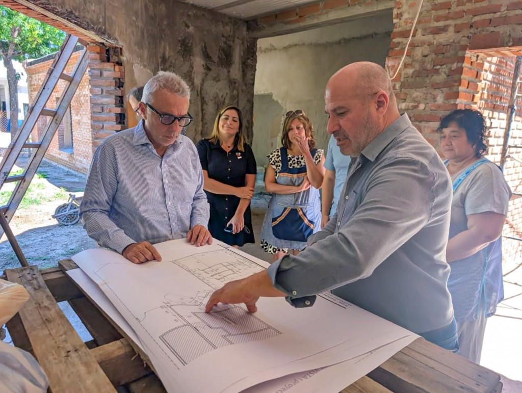 Tigre: Julio Zamora supervisó los trabajos de ampliación en el Jardín de Infantes N°935 de Troncos del Talar 