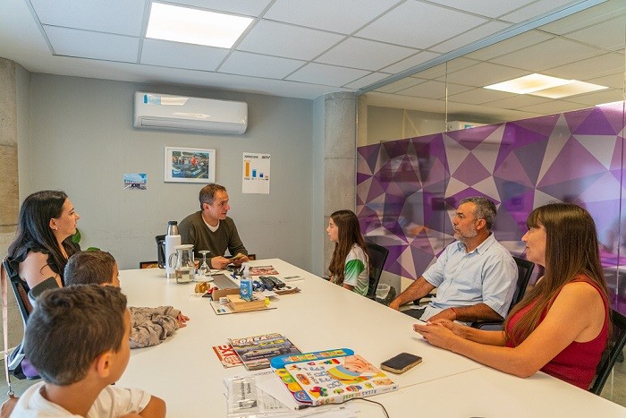 Campana: Abella recibió a Olivia Pietroni, campeona nacional de clubes de patinaje artístico