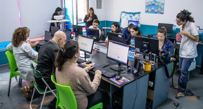Junín: Comenzó el curso de Marketing Digital dictado por el Municipio y la plataforma Argentec