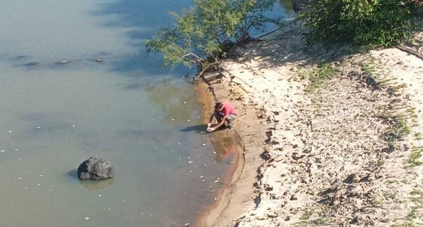 Corrientes: Se concretó una nueva campaña de toma de muestras de agua