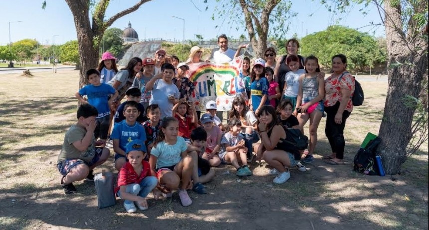 San Nicolás: El Intendente recibió a los chicos de Pergamino que visitaron el distrito 